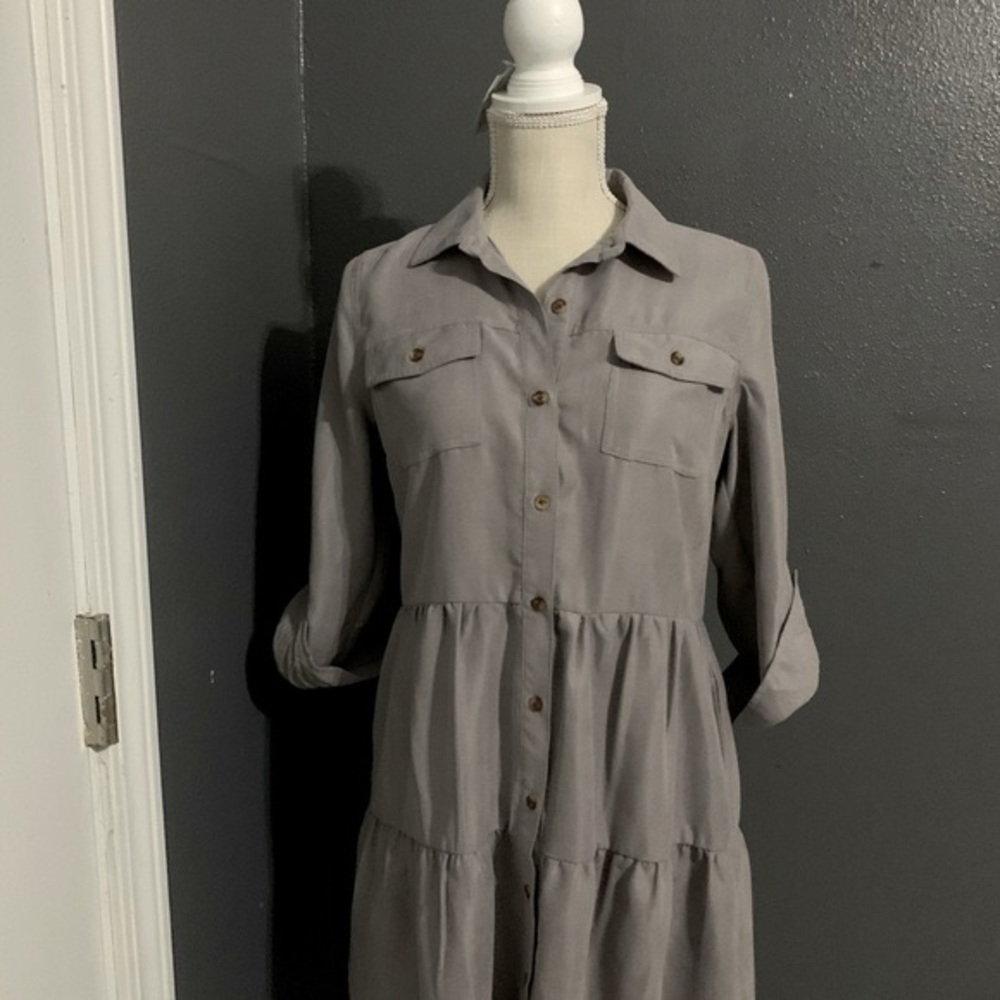 Dress - Picture 5 of 5